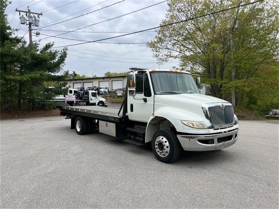 2016 International 4300 - Image 7 of 17