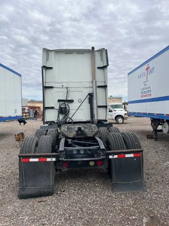 2016 International LT - Image 4 of 5