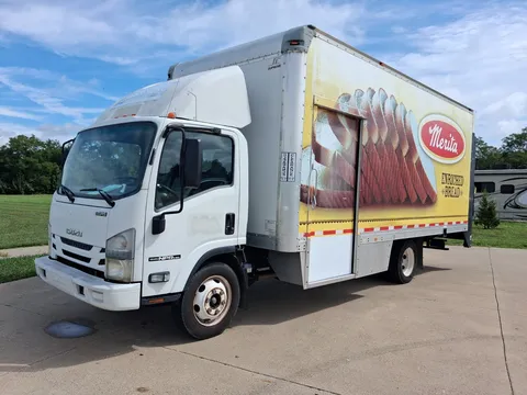 2016 Isuzu NPR-HD