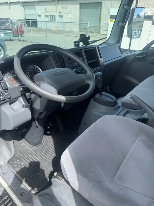 2016 Isuzu - Image 12 of 19