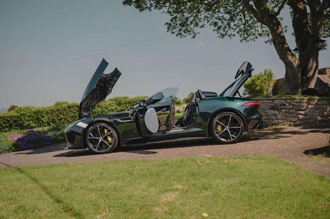 2016 Jaguar F-Type 1st Gen - Image 14 of 31
