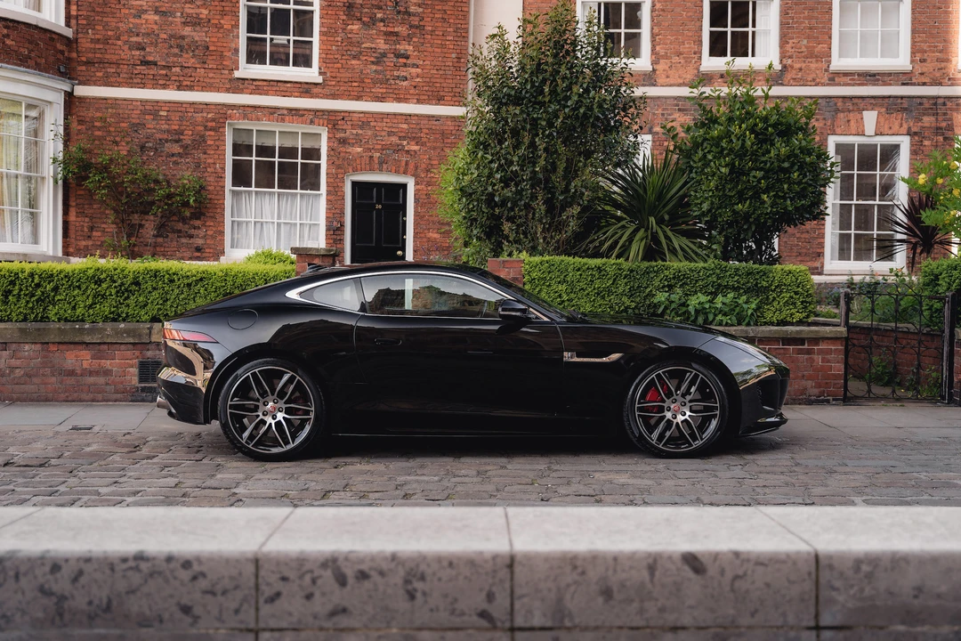 2016 Jaguar F-Type R 1st Gen - Image 5 of 31