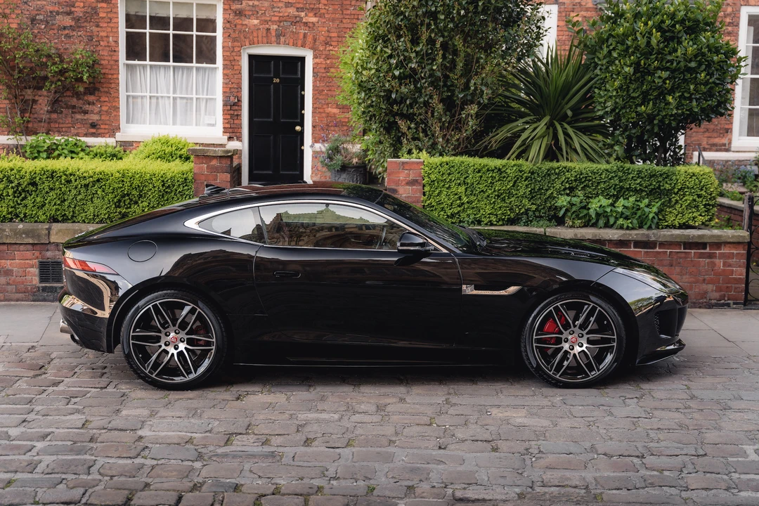 2016 Jaguar F-Type R 1st Gen - Image 13 of 31