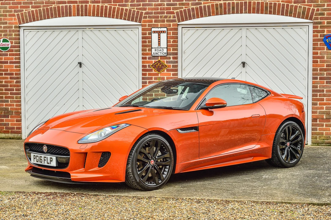 2016 Jaguar F-Type 1st Gen - Image 4 of 31
