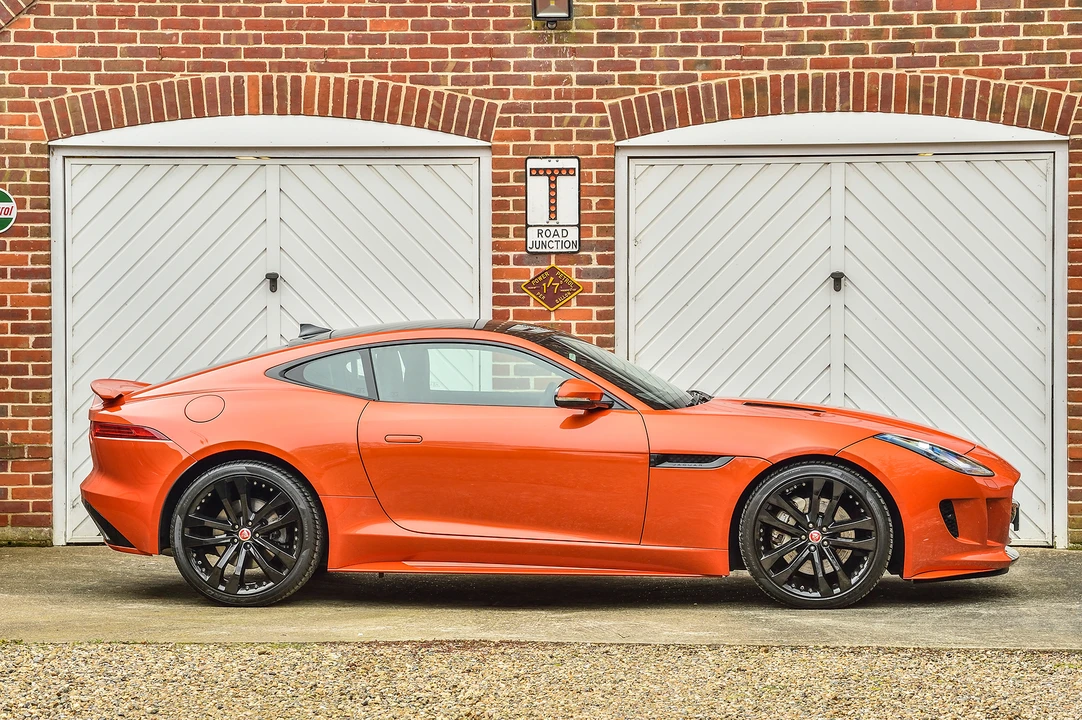 2016 Jaguar F-Type 1st Gen - Image 12 of 31