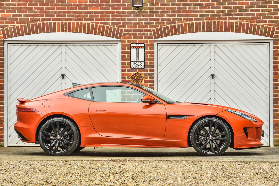 2016 Jaguar F-Type 1st Gen - Image 13 of 31