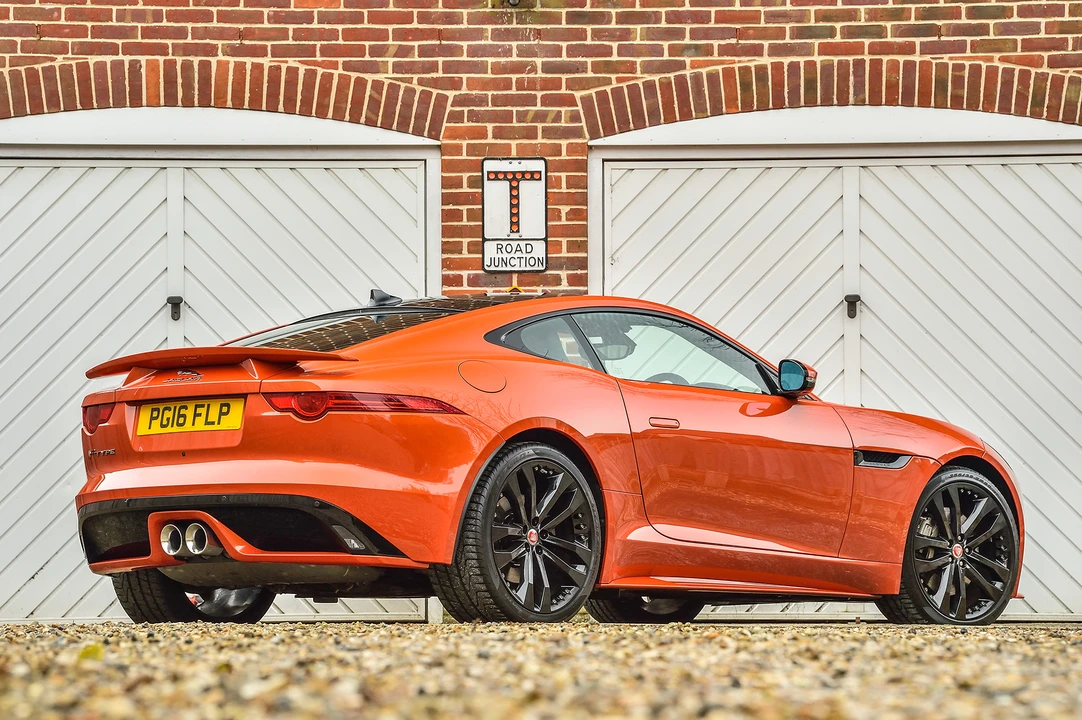2016 Jaguar F-Type 1st Gen - Image 18 of 31