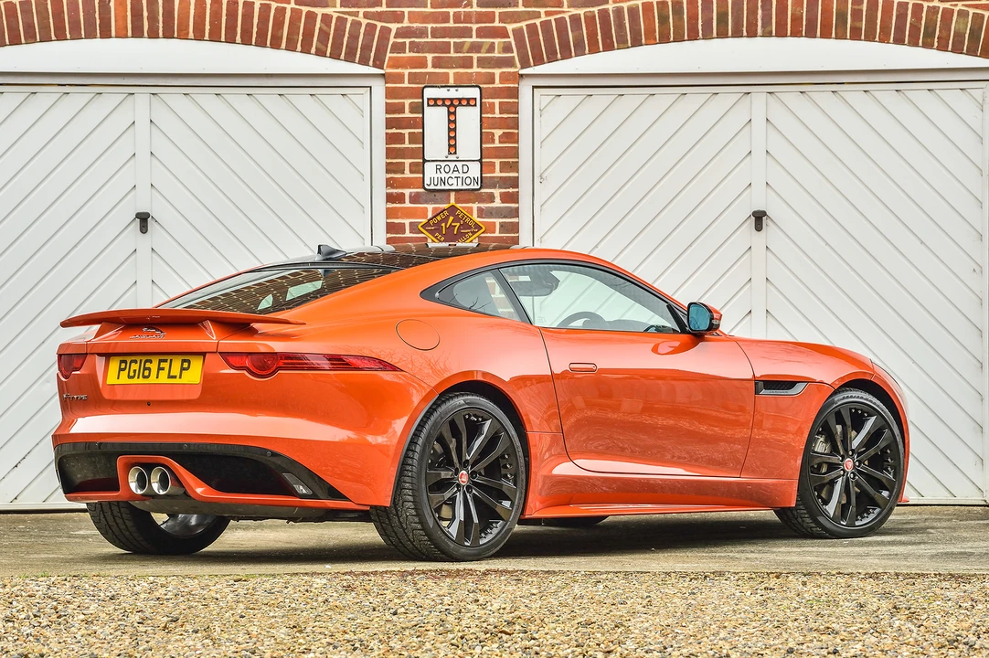 2016 Jaguar F-Type 1st Gen - Image 19 of 31