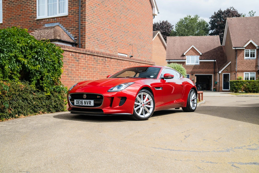 2016 Jaguar F-Type 1st Gen - Image 16 of 31