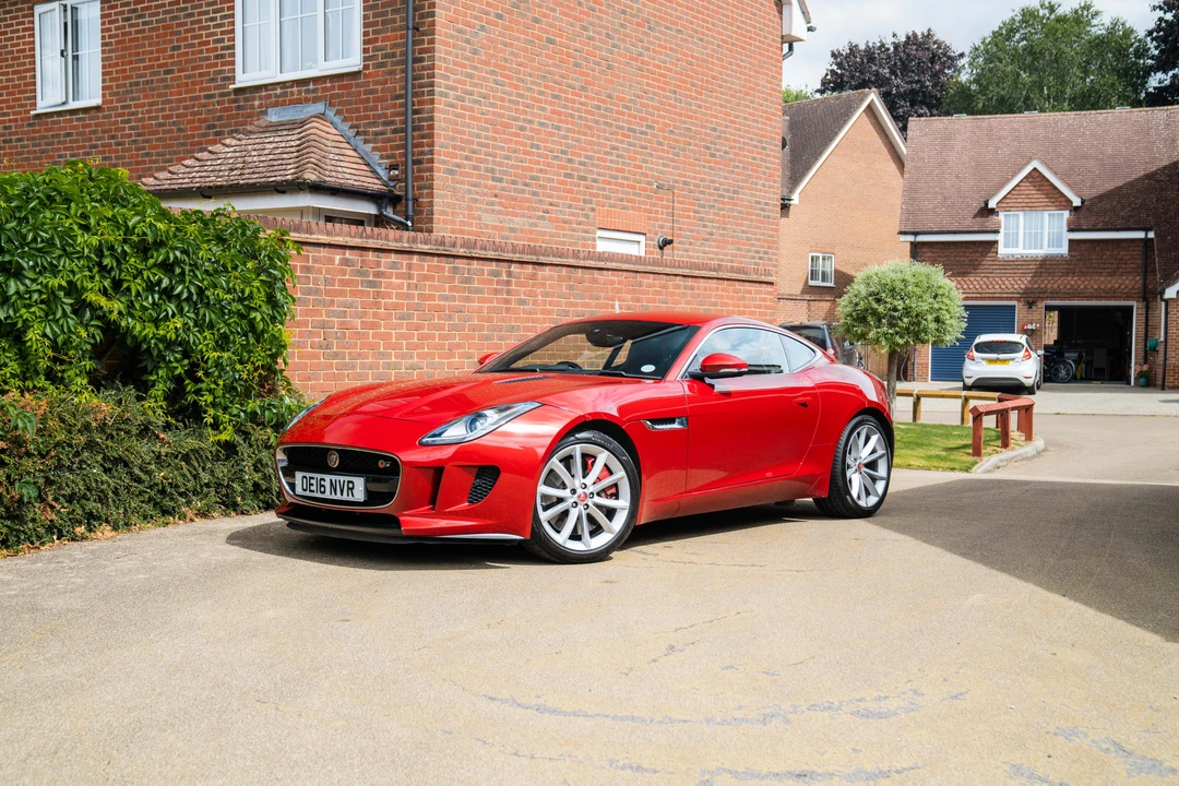 2016 Jaguar F-Type 1st Gen - Image 10 of 31