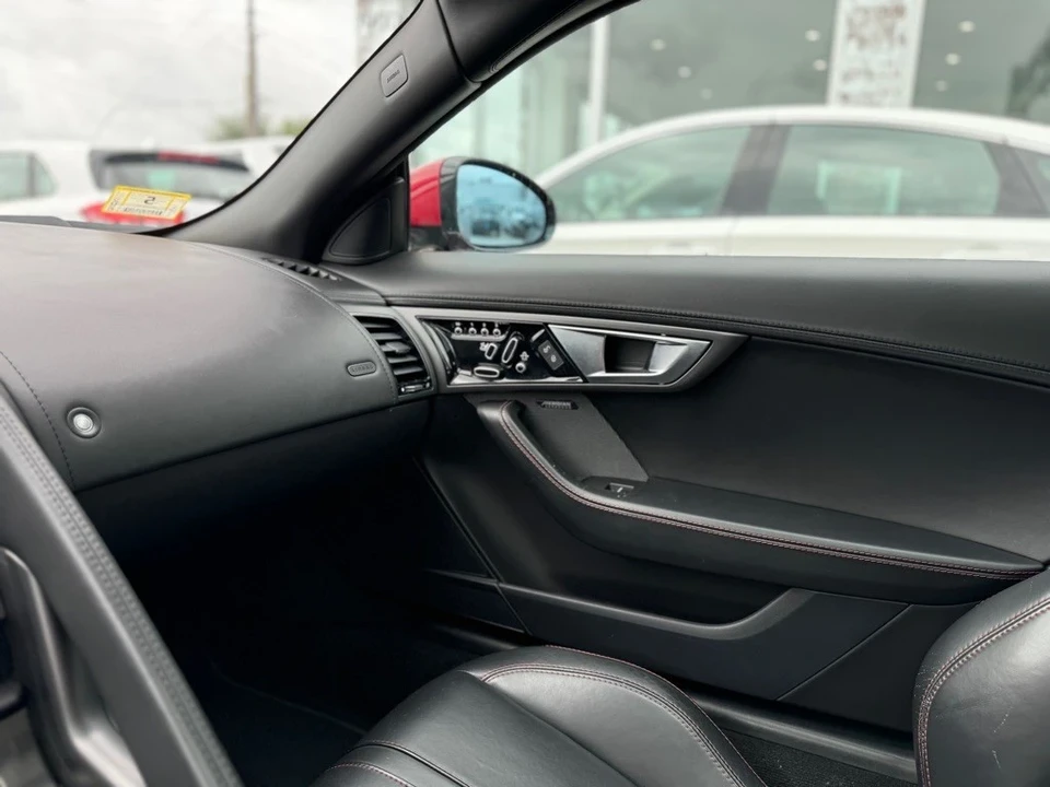 2016 Jaguar F-Type 1st Gen - Image 17 of 20