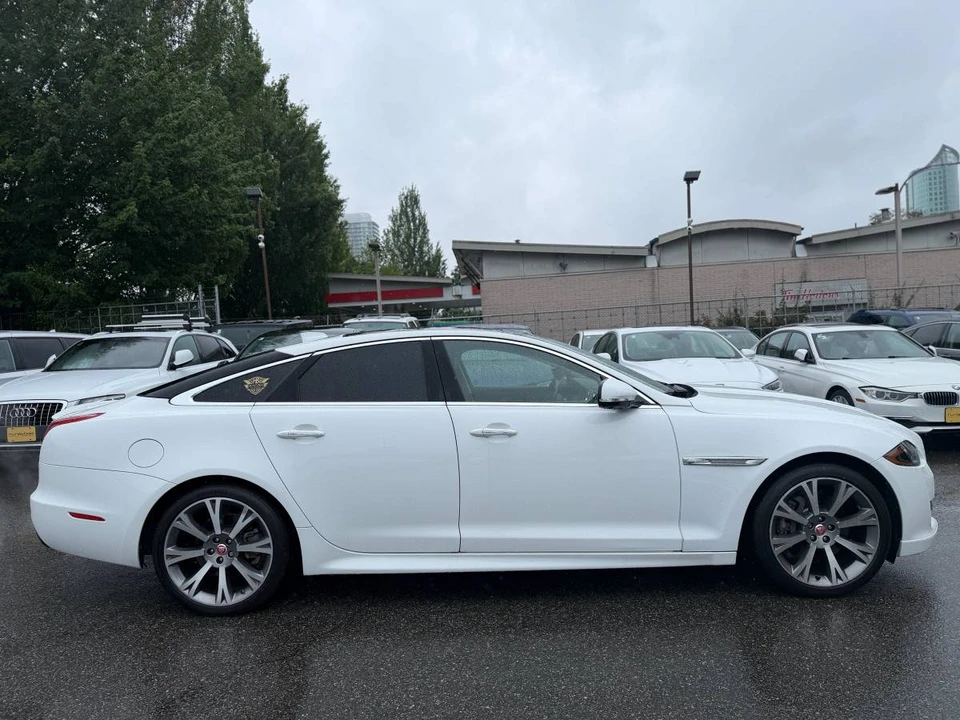 2016 Jaguar X351 XJR - Image 5 of 17