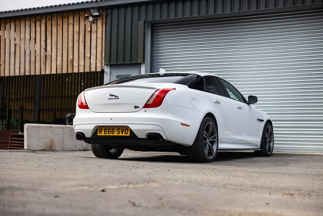 2016 Jaguar X351 XJR - Image 9 of 31