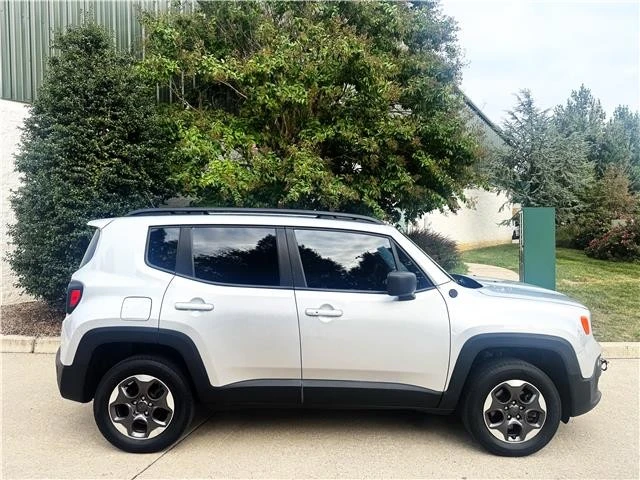 2016 Jeep Renegade - Image 2 of 21