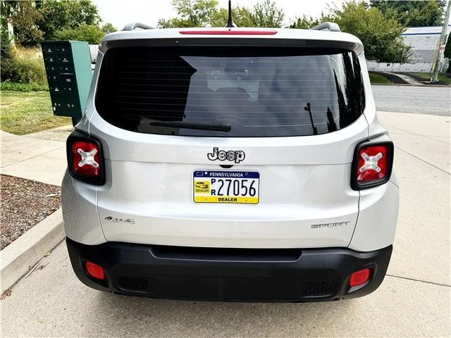 2016 Jeep Renegade - Image 4 of 21