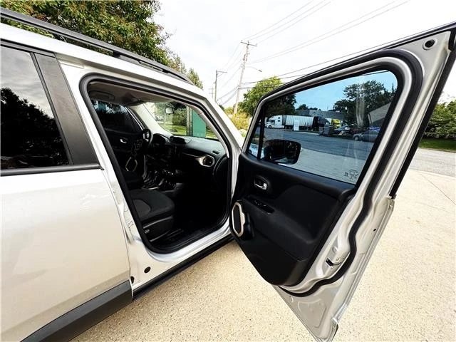 2016 Jeep Renegade - Image 12 of 21