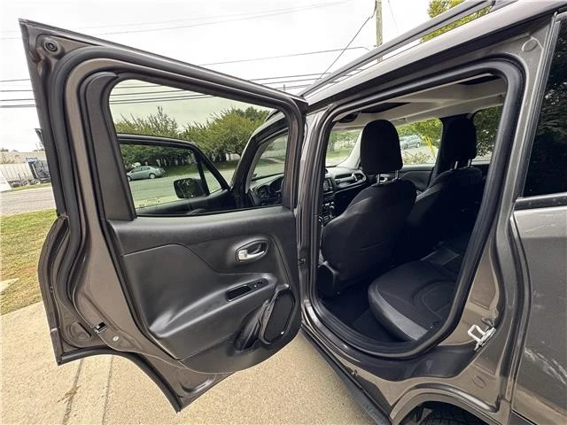 2016 Jeep Renegade - Image 12 of 21