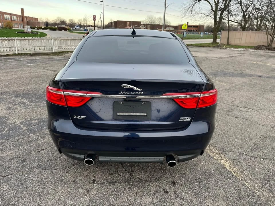 2016 Jaguar F-Pace - Image 2 of 17