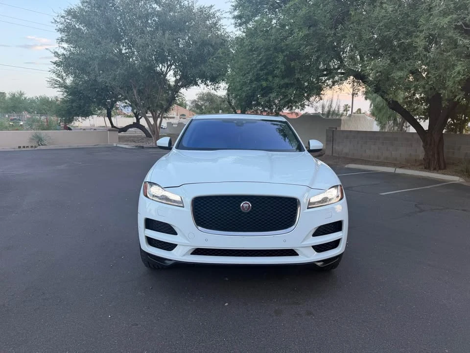 2016 Jaguar F-Pace - Image 5 of 17