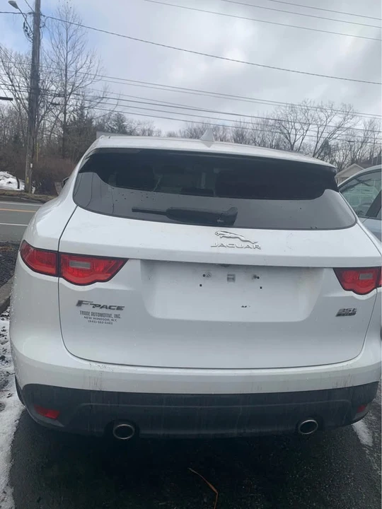 2016 Jaguar F-Pace - Image 3 of 4