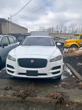 2016 Jaguar F-PACE 35t Premium Sport Utility 4D