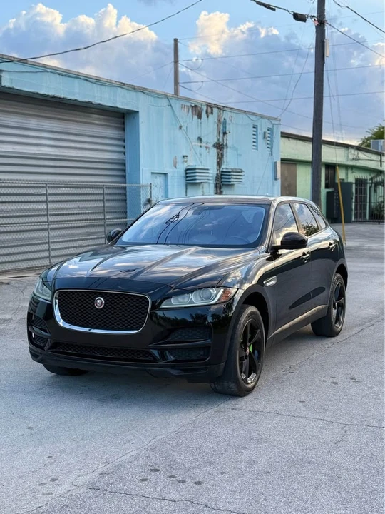 2016 Jaguar F-Pace - Image 3 of 9