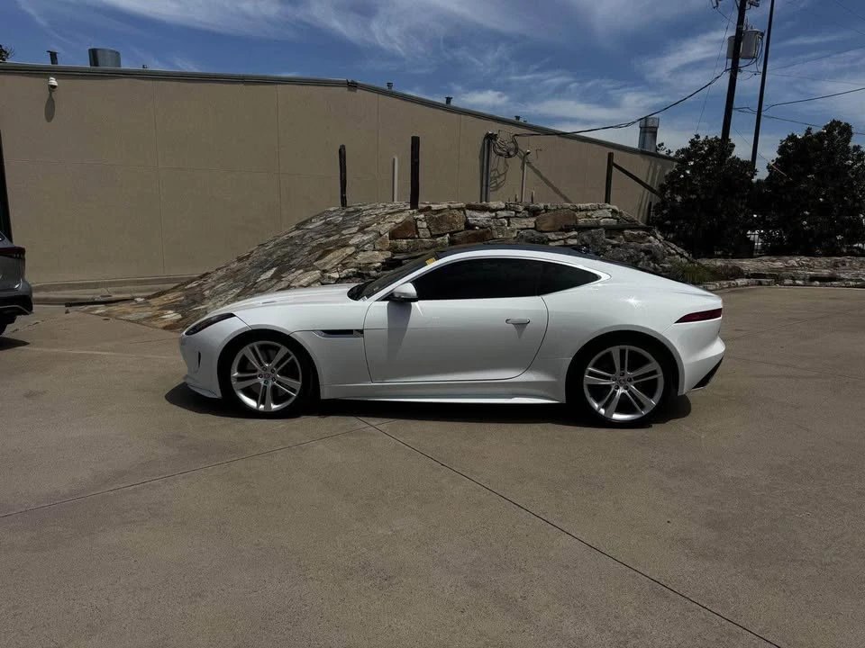 2016 Jaguar F-Pace - Image 4 of 9