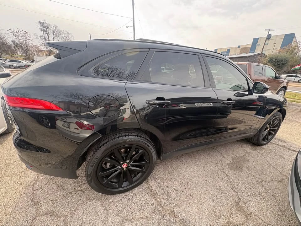 2016 Jaguar F-Pace - Image 3 of 6