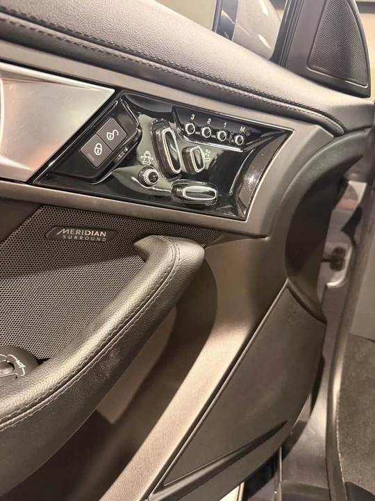 2016 Jaguar F-Type 1st Gen - Image 7 of 10