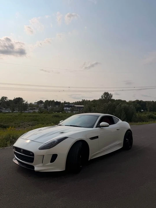 2016 Jaguar F-Type 1st Gen - Image 4 of 9