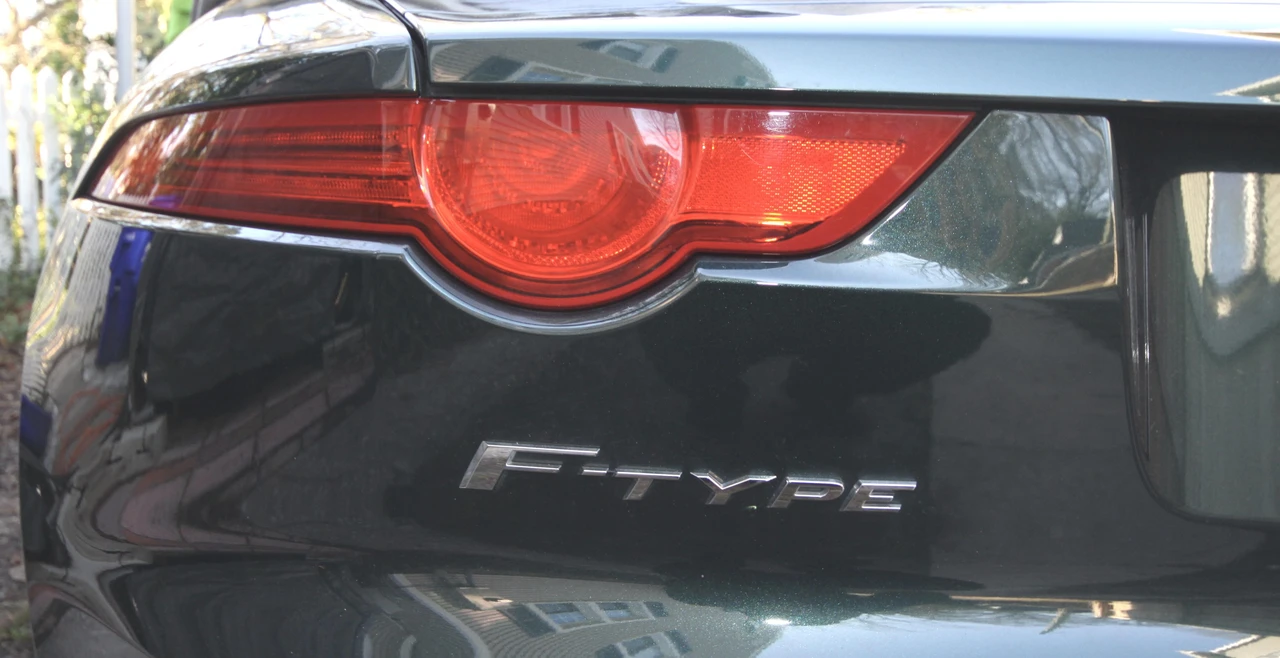 2016 Jaguar F-Type 1st Gen - Image 25 of 31
