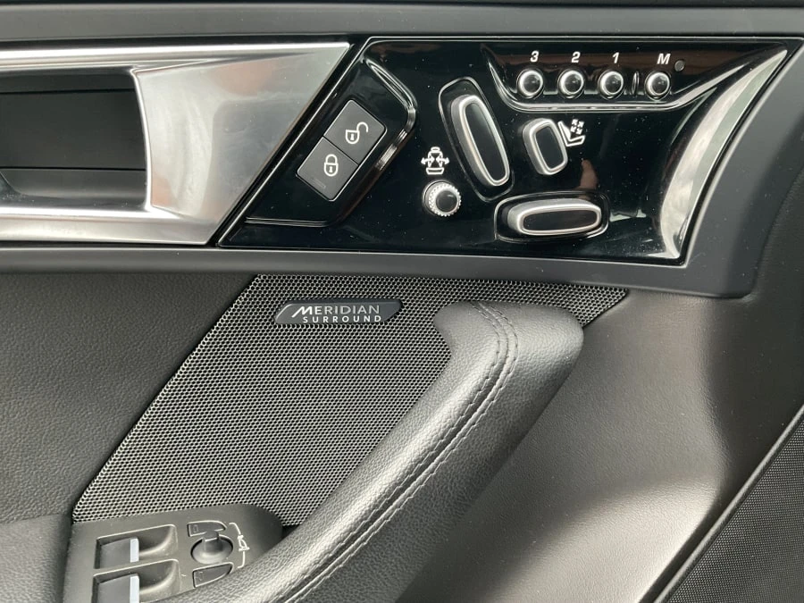2016 Jaguar F-Type 1st Gen - Image 10 of 13
