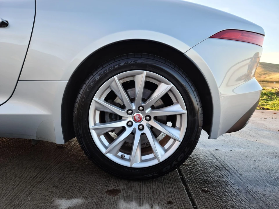 2016 Jaguar F-Type 1st Gen - Image 27 of 31