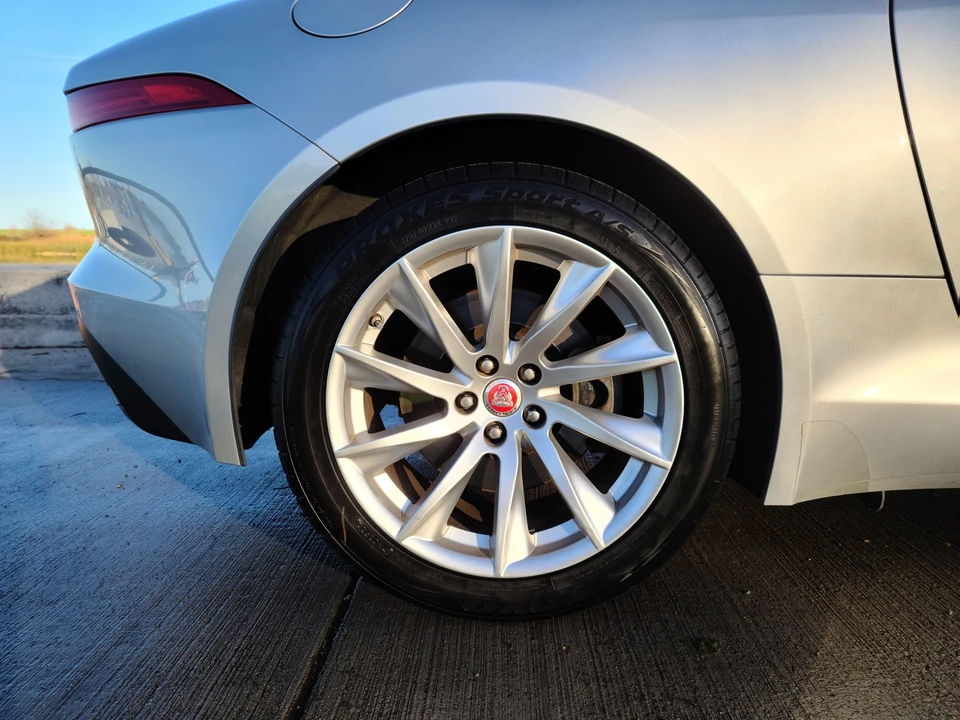 2016 Jaguar F-Type 1st Gen - Image 28 of 31