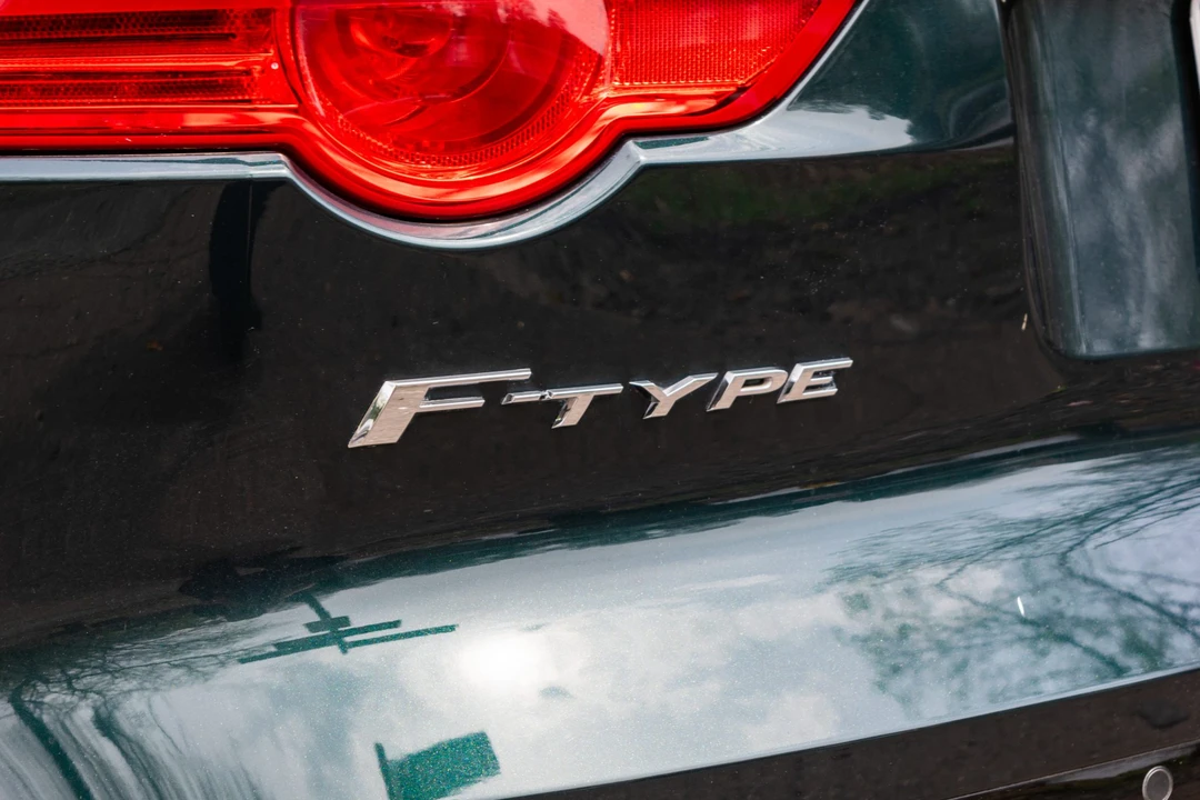 2016 Jaguar F-Type 1st Gen - Image 25 of 31