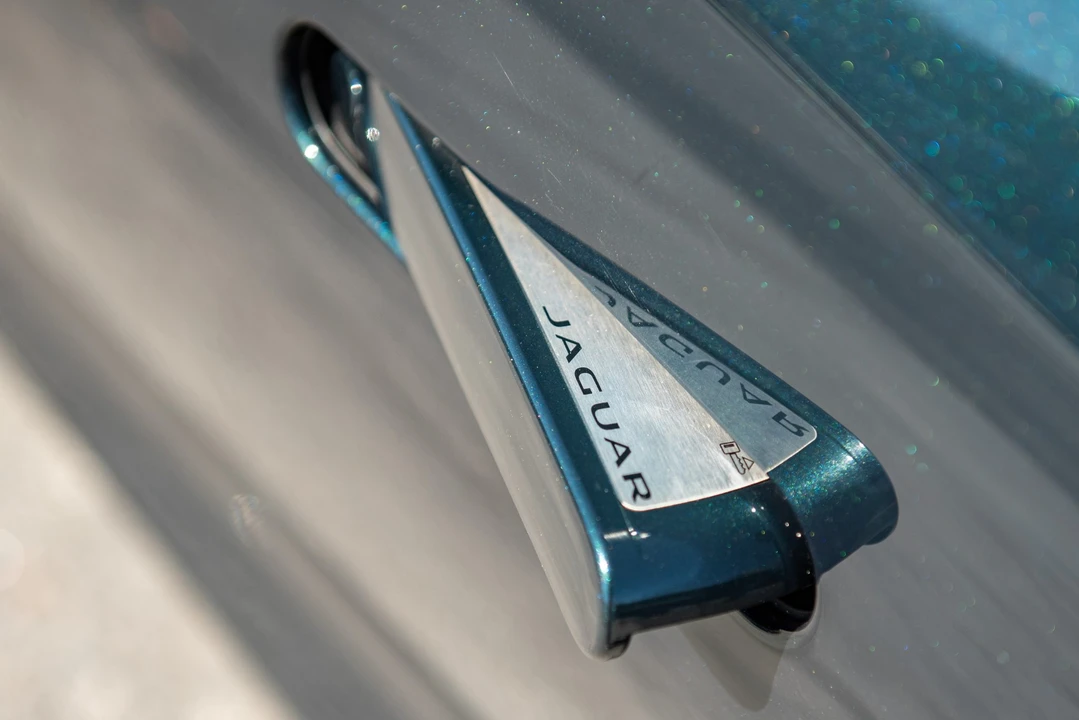 2016 Jaguar F-Type 1st Gen - Image 23 of 31