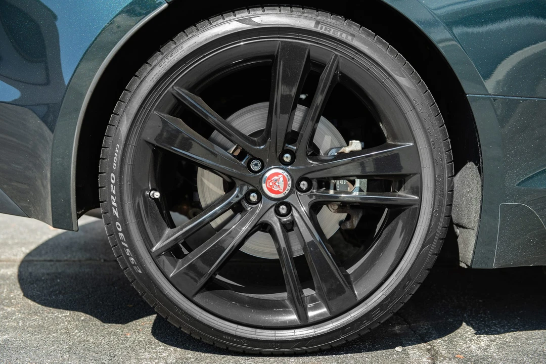 2016 Jaguar F-Type 1st Gen - Image 27 of 31