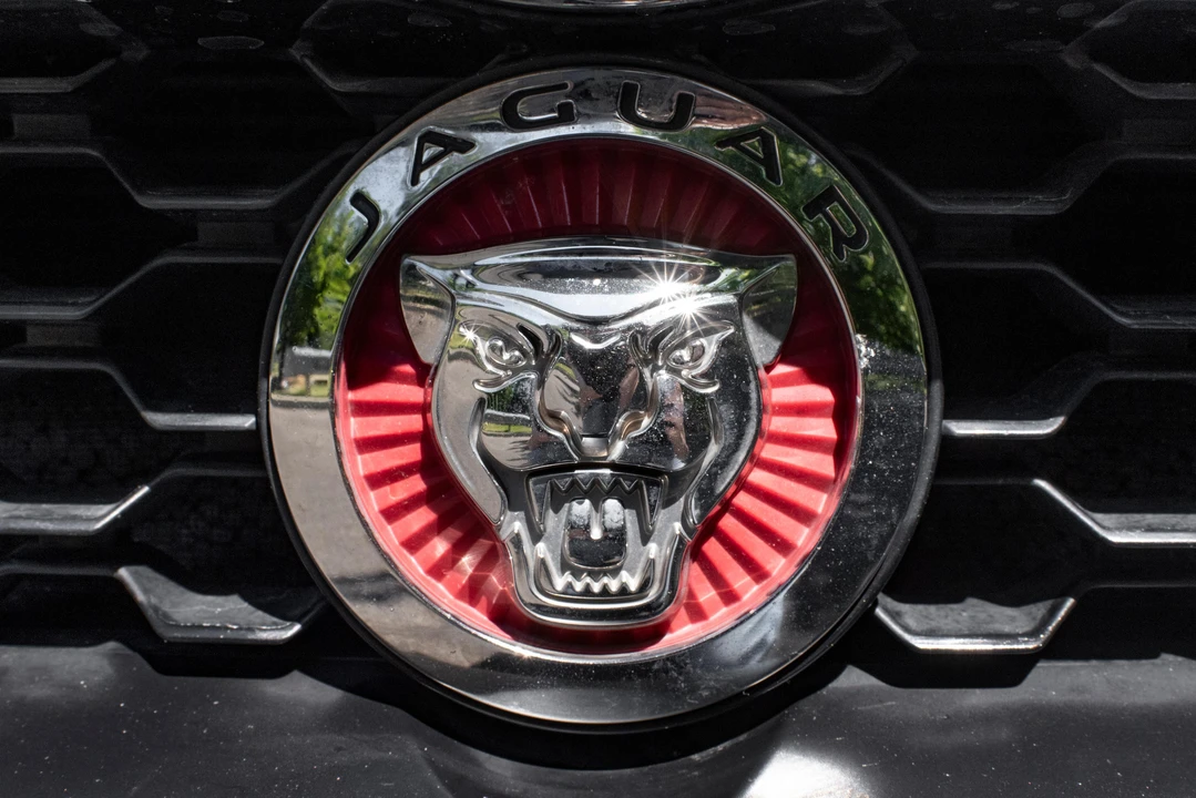 2016 Jaguar F-Type 1st Gen - Image 15 of 31