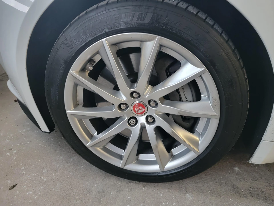 2016 Jaguar F-Type 1st Gen - Image 27 of 31