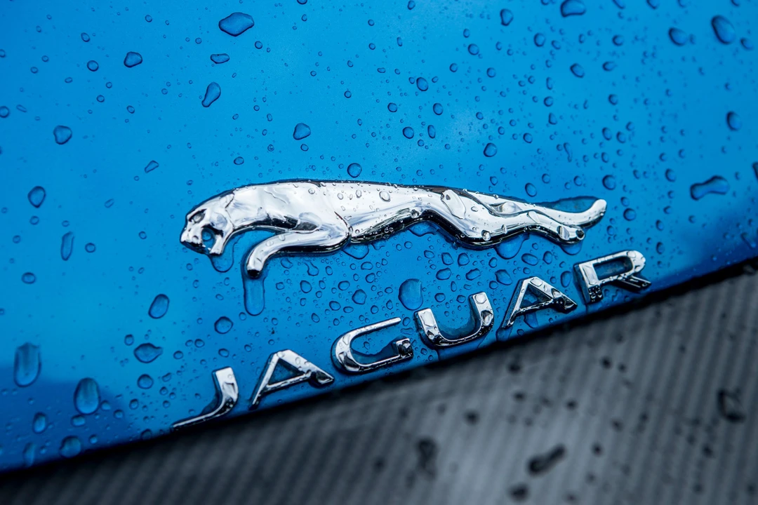 2016 Jaguar F-Type R 1st Gen - Image 27 of 31