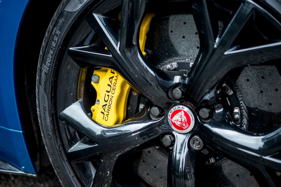 2016 Jaguar F-Type R 1st Gen - Image 25 of 31
