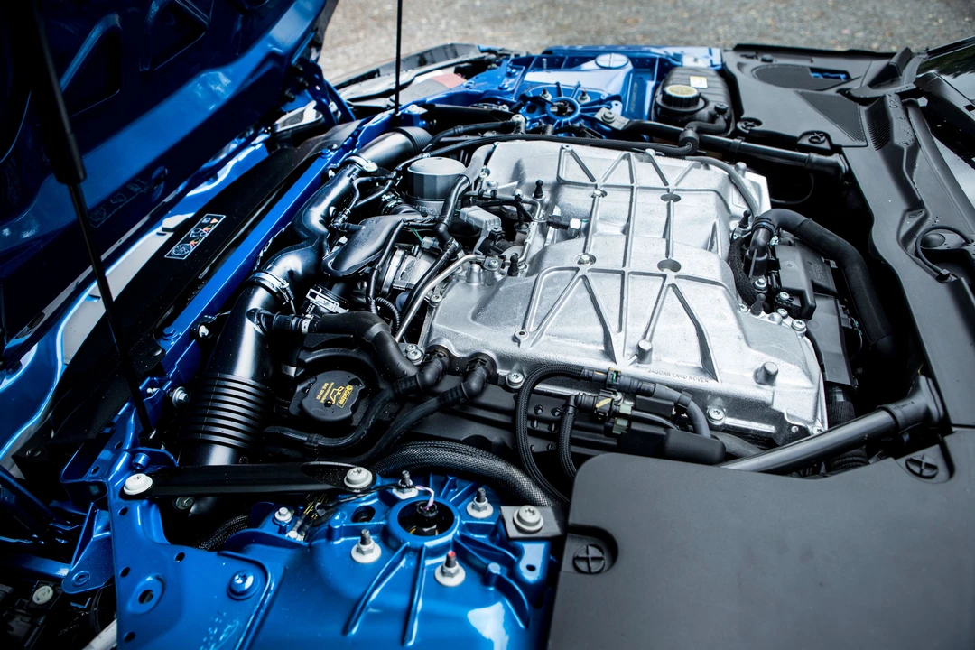 2016 Jaguar F-Type R 1st Gen - Image 7 of 31