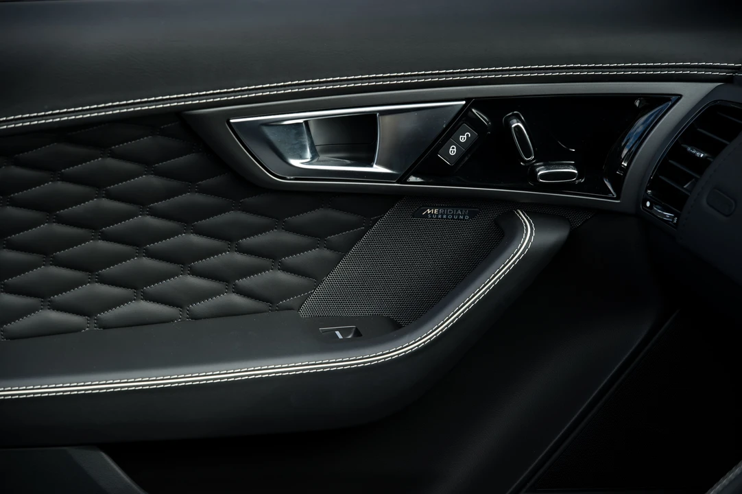 2016 Jaguar F-Type R 1st Gen - Image 11 of 22