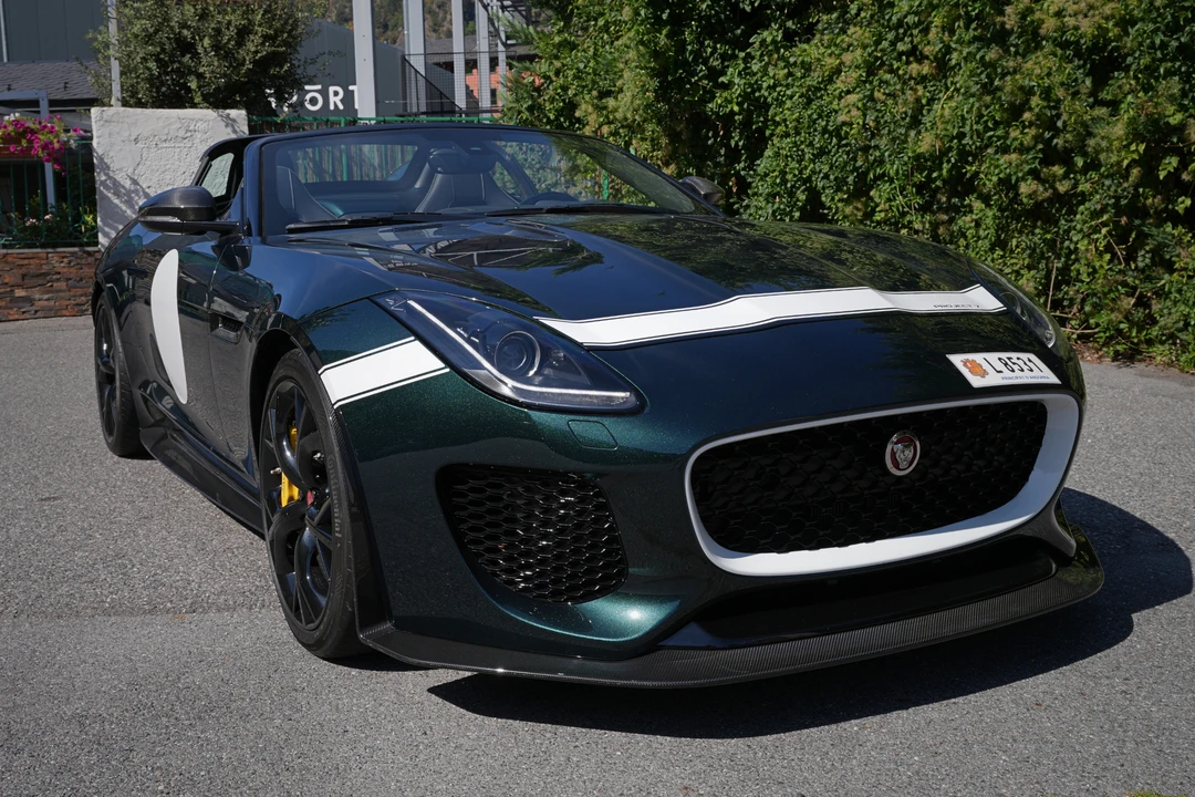 2016 Jaguar F-Type - Image 7 of 30