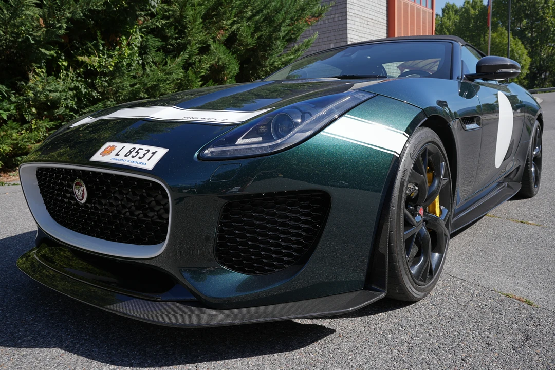 2016 Jaguar F-Type - Image 14 of 30