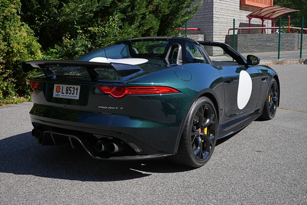 2016 Jaguar F-Type - Image 15 of 30
