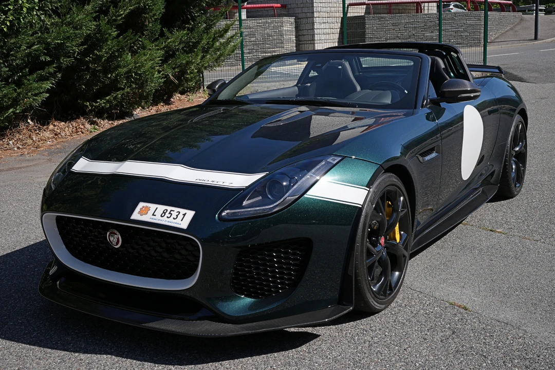 2016 Jaguar F-Type - Image 20 of 30