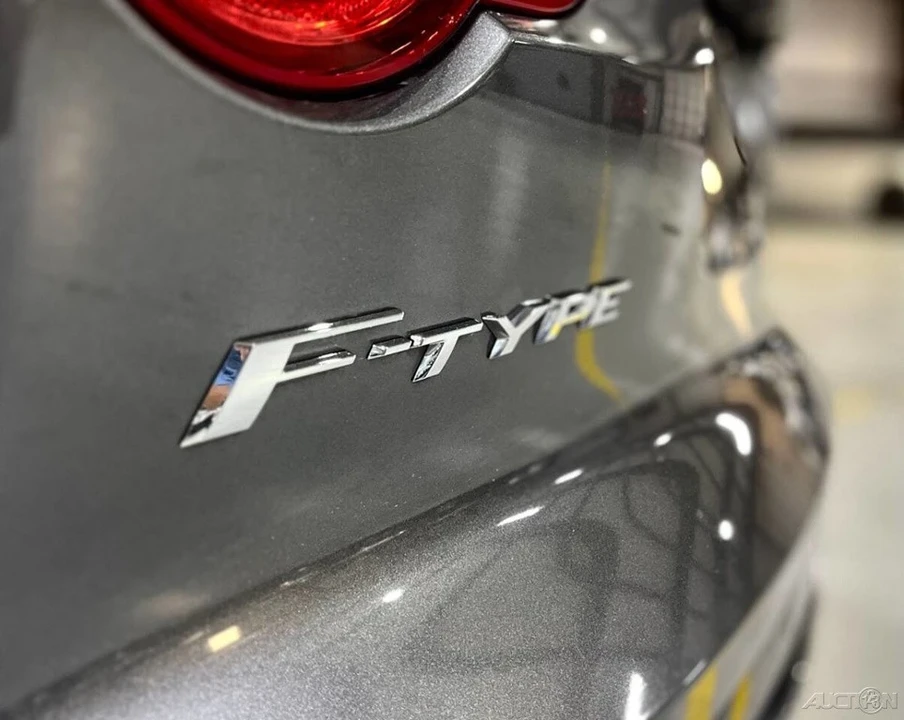 2016 Jaguar F-Type R 1st Gen - Image 9 of 21