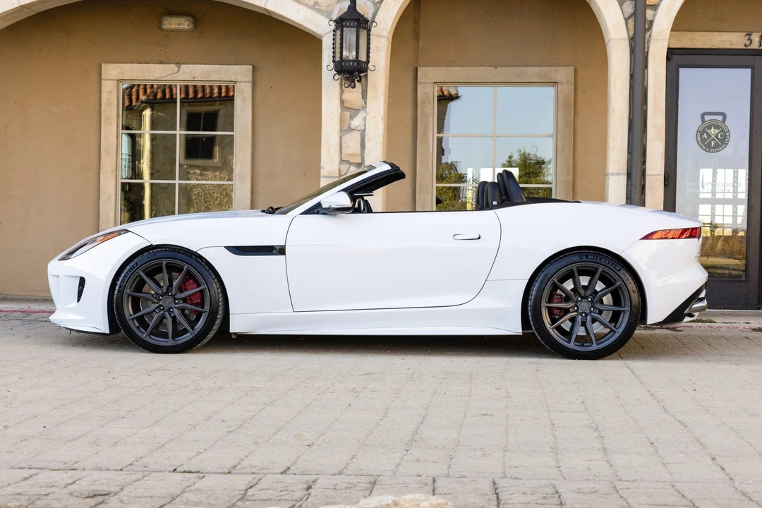 2016 Jaguar F-Type R 1st Gen - Image 9 of 31