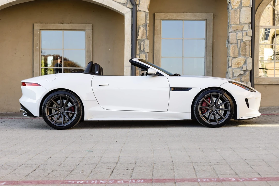 2016 Jaguar F-Type R 1st Gen - Image 5 of 31